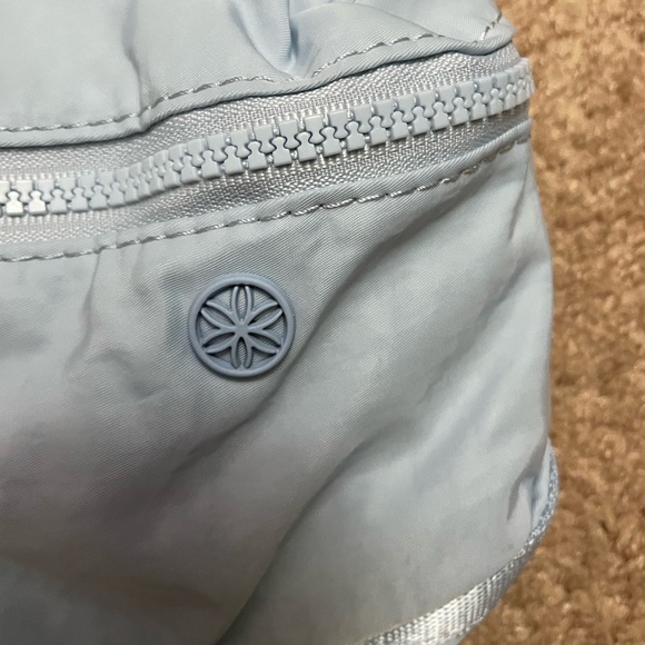 GAIAM WAIST PACK - Picture 5 of 8